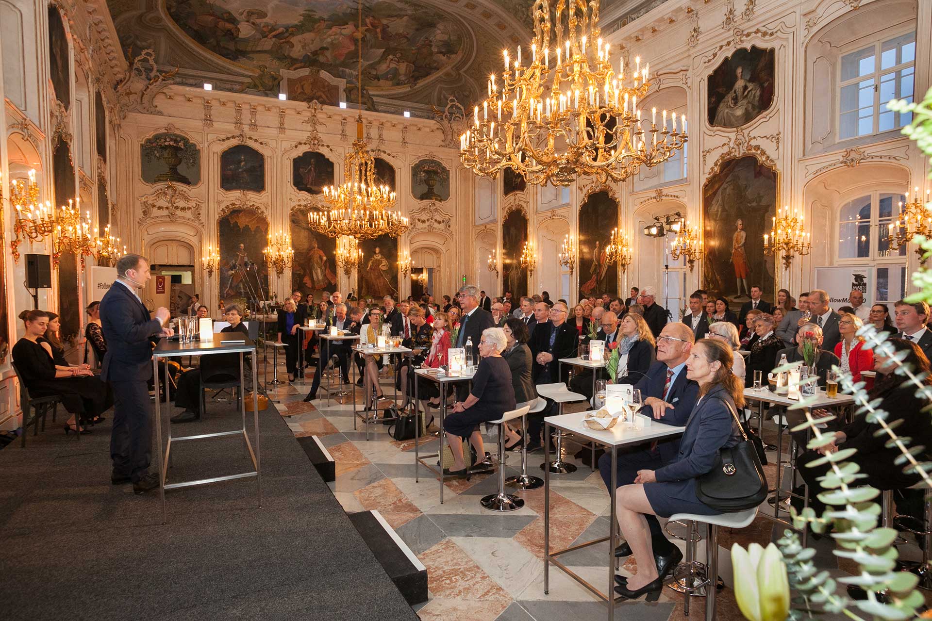 Münze Österreich feiert Maximilian I mit einer Sondermünze in der Hofburg Innsbruck